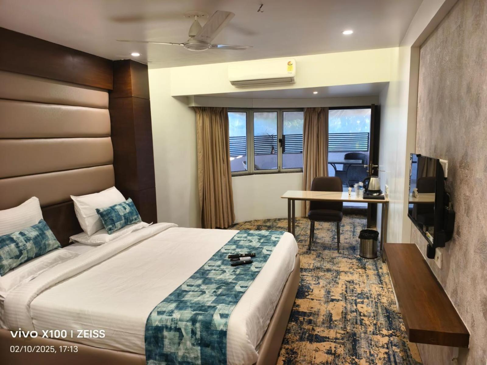 Hotel Dakshin Grandeur Navi Mumbai Exterior foto