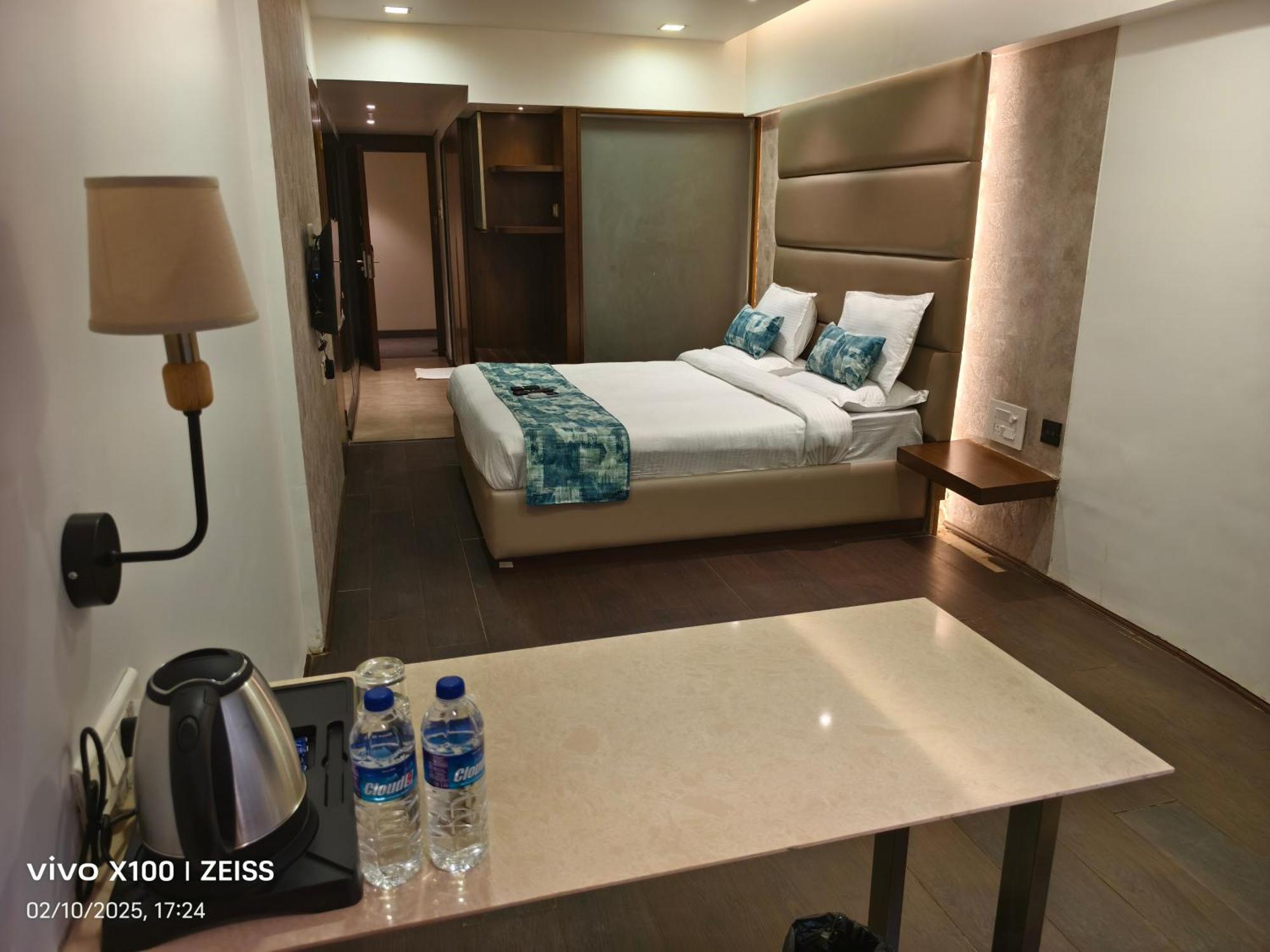 Hotel Dakshin Grandeur Navi Mumbai Exterior foto